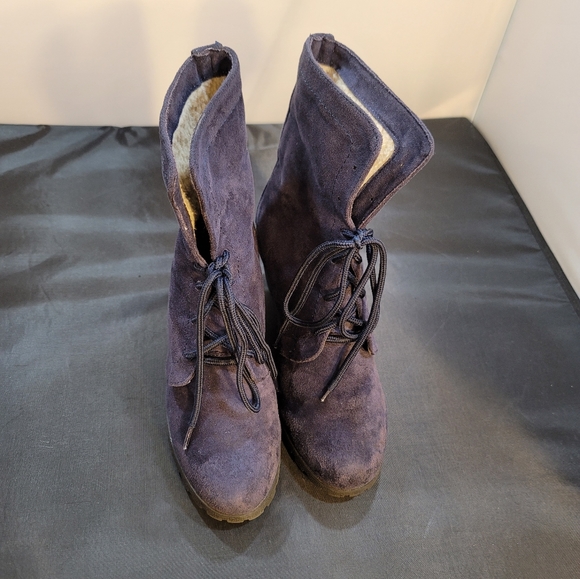 NAUTICA SUEDE WEDGE FAUX FUR INSOLE WOMENS LACE UP BOOTIE - Picture 15 of 15